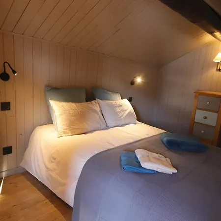 Sous Les Ecotagnes Chalet